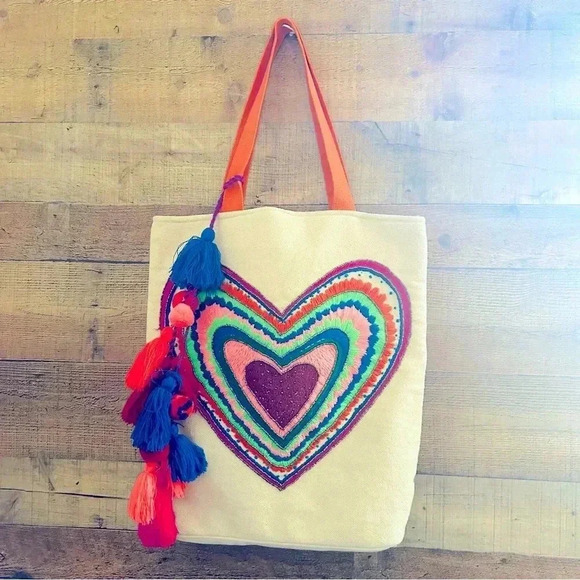 Camel Threads Totes N Toes Handbags - NWOT Camel Threads Totes N Toes Heart Large Canvas Tote With Tassels